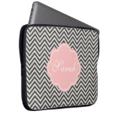 Moderner, cooler, dunkler Kaffee und grauer Zickza Laptopschutzhülle (Vorne Rechts)