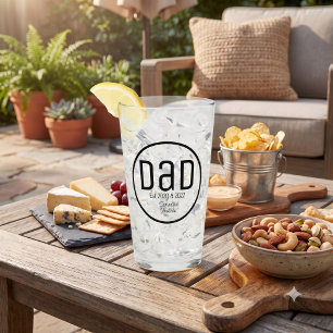 Moderner Dad mit einfachen Kindernamen etabliert Glas