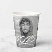 Moderner Dashed 2025 Foto Abschluss Pappbecher (Rückseite)