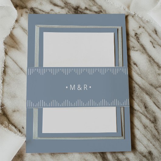 Moderner Deko | Elegant Dusty Blue mit Monogrammen Einladungsbanderole