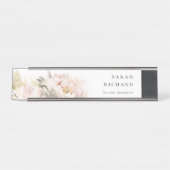 Moderner Dusky Blush Peñon Schreibtischnamensplakette (Vorderseite )