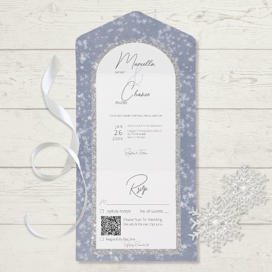 Moderner Dusty Blue & Silver Glitzer Snow QR Code All In One Einladung