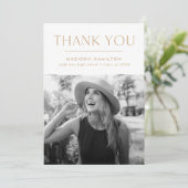 Moderner Edge Gold Foto Abschluss Dankeskarte (Stehend Vorderseite)