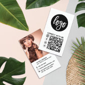 Moderner einfacher Schwarz-weißer Foto QR-Code Visitenkarte