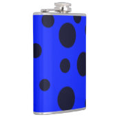 Moderner einfacher schwarzer Polka-Punkt auf blaue Flachmann (Rechts)