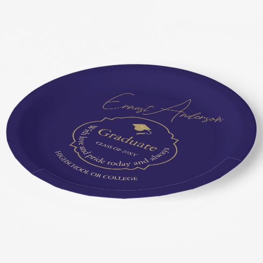 Moderner Eleganter Blue Typografy Graduate Abschlu Pappteller (Schrägansicht)