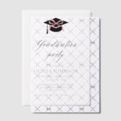 Moderner Eleganter Graduiertenkap Pink Bow Abschlu Pergament Einladungen (Versetzt (Einladung))