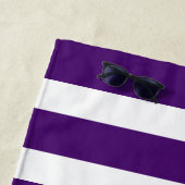 Moderner eleganter Lila Monogramm-Name Strandtuch (Beispiel)