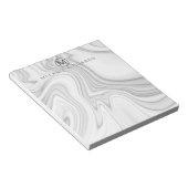 Moderner eleganter Name aus weißem Marmor Notizblock (angewinkelt)