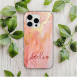 Moderner eleganter Pfirsichgoldmarmorname Personal Case-Mate iPhone Hülle<br><div class="desc">Moderne Elegant Peach Gold Marble Personalisiert Name iPhone 15 Pro Max Hüllen bietet Ihren personalisierten Namen in einer eleganten Kalligraphie Skript Typografie auf einem modernen peach Fuzz und Gold Marmor Hintergrund. Perfektes Geschenk für sie zum Geburtstag, Mutter zum Muttertag, Schwester oder Bestie für Weihnachten und Feiertage. Entworfen von ©Evco Studio...</div>