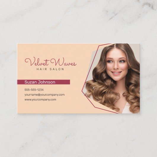 Moderner Eleganter Roter Haar Stylist Makeup QR Co Visitenkarte (Vorderseite)
