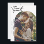 Moderner Foto Arch 2 Dankeskarte<br><div class="desc">Lassen Sie sich von unserem personalisierten Dankeschön-Kartenspiel verzaubern und zeigen Sie Ihren Lieblingstermin in der Zeit. Diese elegante Karte verwandelt Ihr gewähltes Hochzeitsgrab in ein atemberaubendes Herzstück, umgeben von einer geschmackvollen Typografie, die Ihren einzigartigen Stil ergänzt. Ideal, um Ihren Gästen zu danken, kann jede Karte mit Ihrer herzlichen Botschaft personalisiert...</div>