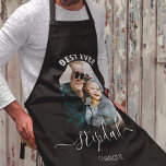 Moderner Foto Arch | Beste Stepdad je Schürze<br><div class="desc">Dieses moderne Foto, entworfen von der Schürze, ist das ideale Geschenk für Stiefväter, Väter, Großväter und Väter dieses Tages! Mit einem stilvollen bogenförmigen Foto und einem eleganten Script-Schriftart. Die Größe und Farbe des Schriftartes können Sie ändern, indem Sie nach der Personalisierung auf den entsprechenden Link klicken. (Das Design kann auch...</div>