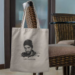 Moderner Foto-Effekt Tragetasche<br><div class="desc">Diese vereinfachende personalisierte Foto-Tasche mit geätztem Foto-Effekt mit der Möglichkeit,  Text hinzuzufügen,  wird das ideale Geschenk für jede Gelegenheit,  Beerdigung,  lustige Aufstehung,  Hochzeit,  Geburtstag,  Vatertag,  Weihnachten und Valentinstag. Der Stil,  die Größe und die Farbe des Schriftartes können nach der Personalisierung geändert werden,  indem Sie auf den entsprechenden Link klicken.</div>