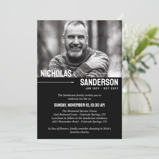 Moderner Foto-Gedenkdienst für Typografie Einladung (Stehend Vorderseite)