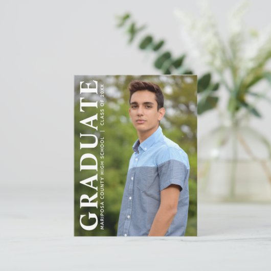 Moderner Foto Graduate Class Abschluss Ankündigungspostkarte (Stehend Vorderseite)
