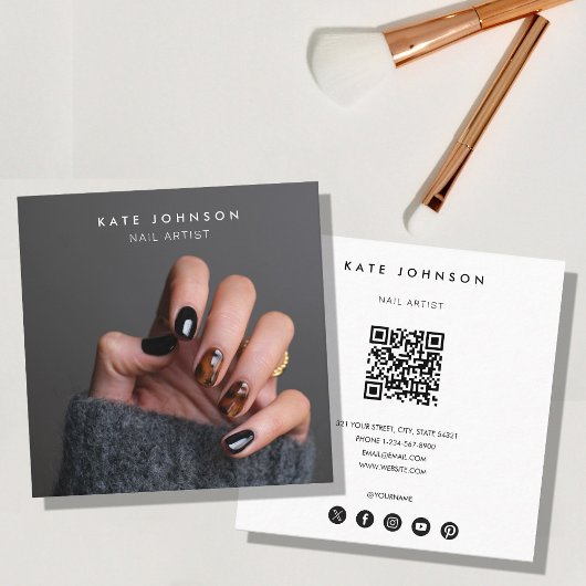 Moderner Foto Nail Artist Beauty Salon QR Code Quadratische Visitenkarte