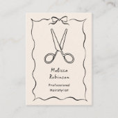 Moderner Friseur Beige Schere Kokette QR-Code Visitenkarte (Vorderseite)