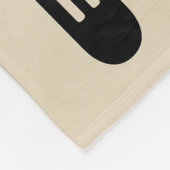 Moderner geometrischer Creme Schwarzer Individuell Fleecedecke (Ecke)