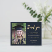 Moderner Gold Script Minimalistisch Foto Abschluss Postkarte (Stehend Vorderseite)