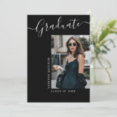 Moderner Grad | 1 Foto Elegantes Skript Ankündigung (Stehend Vorderseite)