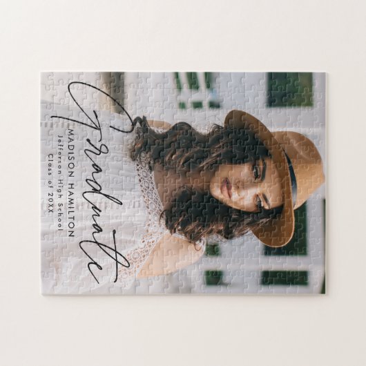 Moderner Graduate Black Script Foto Abschluss Puzzle (Horizontal)
