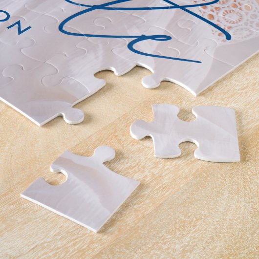 Moderner Graduate Blue Script Foto Abschluss Puzzle (Seite)