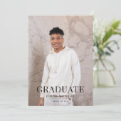Moderner Graduate Foto Abschluss Einladung (Stehend Vorderseite)