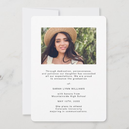 Moderner Graduate Typografy Abschluss Ankündigung (Rückseite)