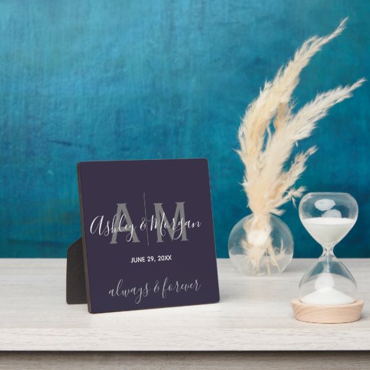 Moderner grauer und blauer Monogramm-Hochzeitssake Fotoplatte (InSitu)