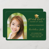 Moderner Green Gold Cap Script Arch Foto Abschluss Ankündigung (Vorne/Hinten)