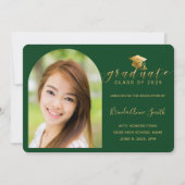 Moderner Green Gold Cap Script Arch Foto Abschluss Ankündigung (Vorderseite)