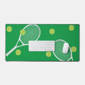 Moderner Green Tennis Racket Ball Schreibtischunterlage (Tastatur & Maus)