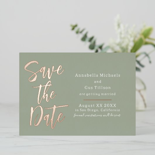Moderner großer Schriftart Save the Date auf Sage  Folieneinladung (Stehend vorne)