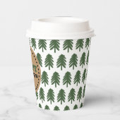 Moderner Grün-Weiß-Weihnachtsbaum Pappbecher (Rückseite)