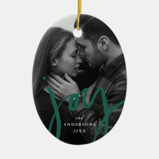 Moderner, handgeschriebener Joy Green Foto Urlaub Keramik Ornament (Vorne)