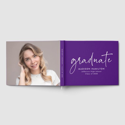 Moderner handgeschriebener Script Lila Foto Abschl Gästebuch (Voll)