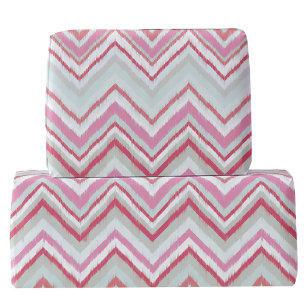 Moderner Ikat Zickzack Strip Abstrakt Pink Green Geschenkpapier