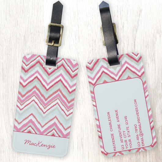 Moderner Ikat Zickzack Strip Personalisierter Name Gepäckanhänger