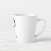 Moderner, individuell anpassbarer Mit Monogramm Br Milchtasse (Rechts)