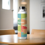 Moderner Kaffee aus der Mitte des Jahrhunderts Per Trinkflasche<br><div class="desc">Kaffeekaraffe und dampfende Tasse von Kaffee mit einem modernen Flair aus dem Mittelalter und Ihrem Namen.</div>
