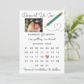 Moderner Kalender "Bleistift in" Save The Date (Stehend Vorderseite)