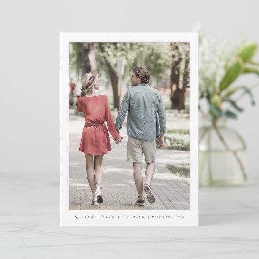 Moderner Klassiker mit zwei Fotos QR-Code Save The Date (Stehend Vorderseite)