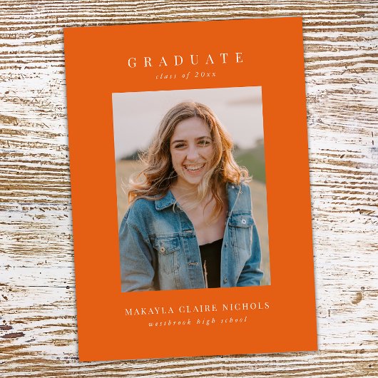 Moderner klassischer, einfacher Orange-Abschluss m Ankündigung