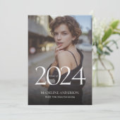 Moderner klassischer Foto Collage Abschluss Ankündigung (Stehend Vorderseite)