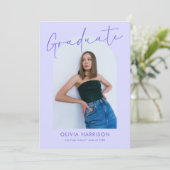Moderner Lavendel Script Arch Foto Abschluss Einladung (Stehend Vorderseite)