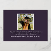 Moderner Lila Script Graduate Foto Abschluss Folieneinladung (Rückseite)