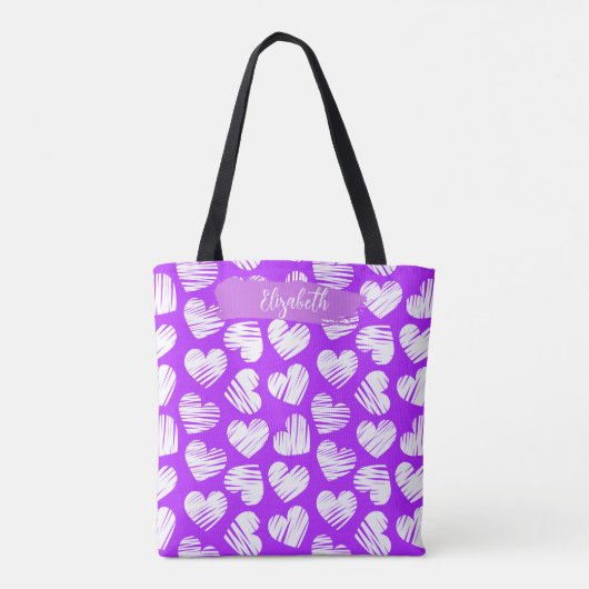 Moderner Lila weißer Doodled Herzname Valentine Tasche (Rückseite)