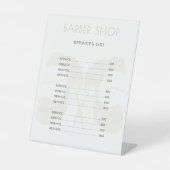 Moderner Männersalon mit schlichter, weißer Bedien Sockelschild (Vorderseite)