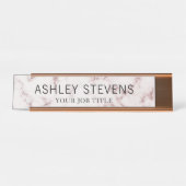 Moderner Marmorbüroangestellter Schreibtischnamensplakette (Vorderseite )